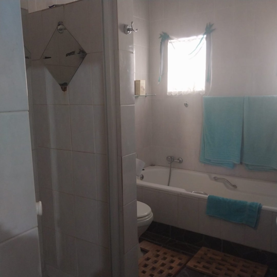 7 Bedroom Property for Sale in Carters Glen Northern Cape